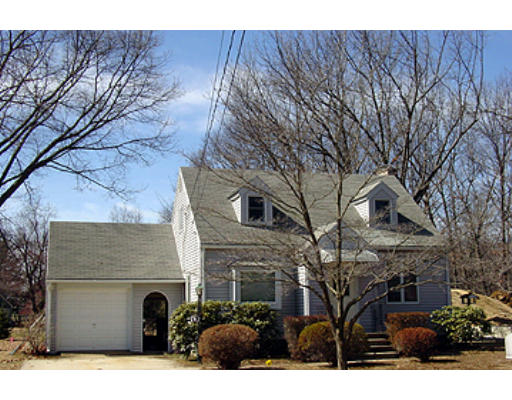 10 Inwood Place Springfield, MA 01119 - Photo 2 of 2