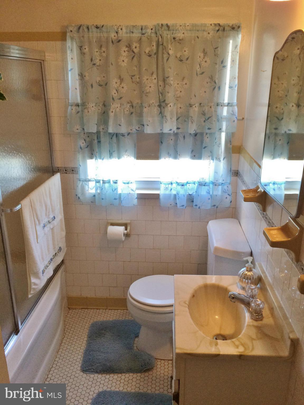 3213 Vulcan Road Baltimore, MD 21222 - Photo 15 of 15 Bath