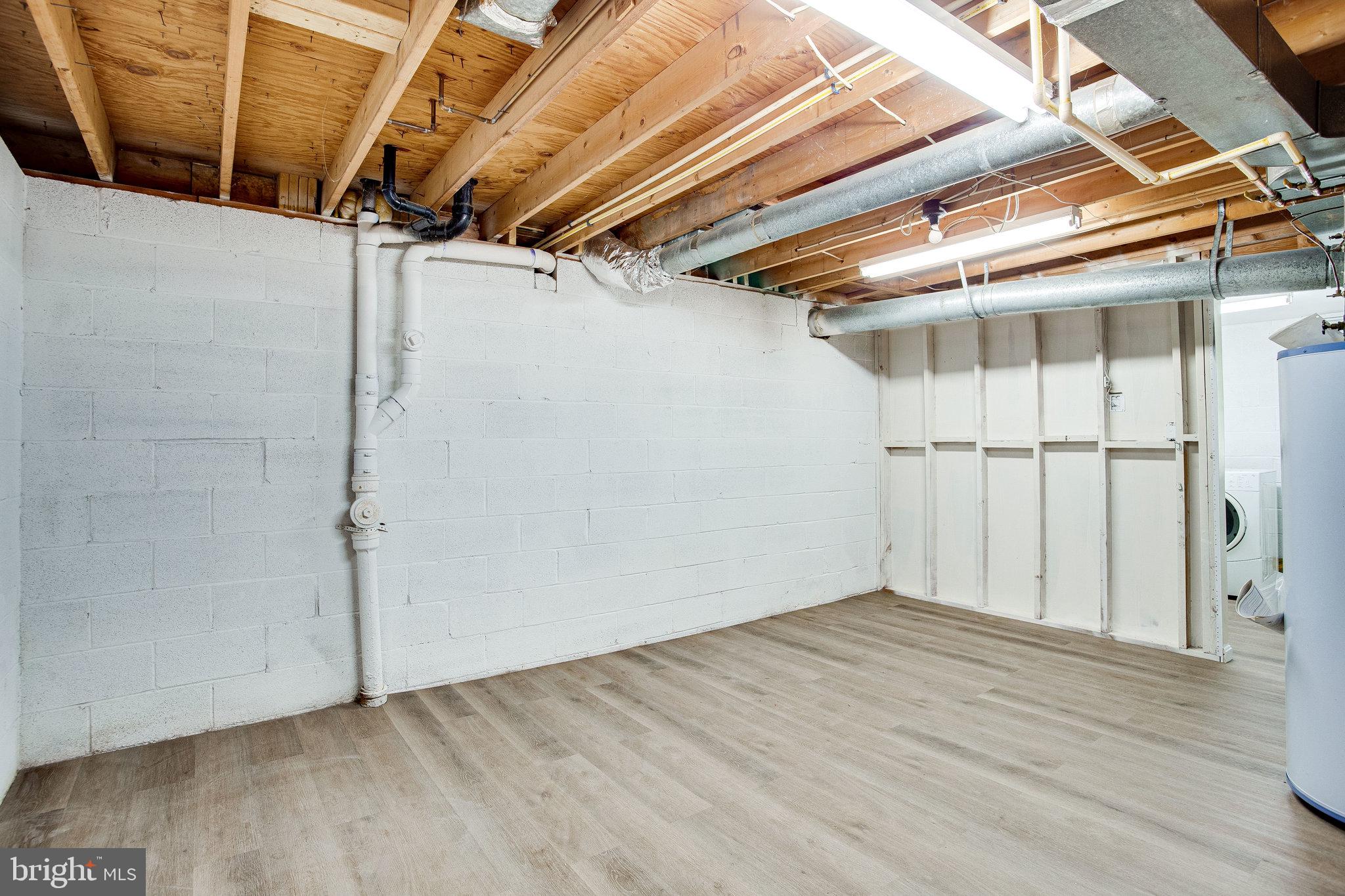 12220 St James Road Potomac, MD 20854 - Photo 50 of 69 Lower-level bonus room/storage room