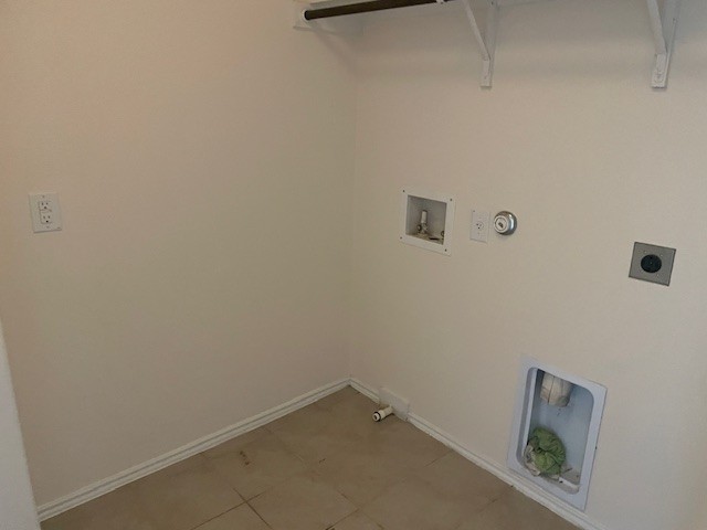 10201 Gertrudis Loop Austin, TX 78747 - Photo 11 of 24 Ready for your appliances, this dedicated space offers practical utility connections.