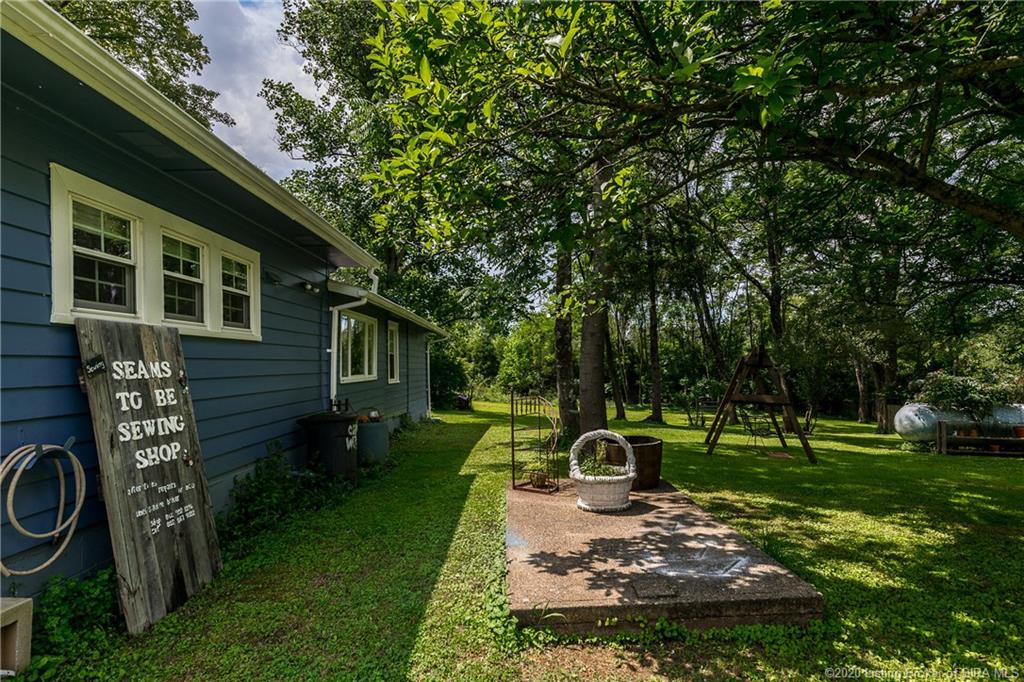 4051 Shiloh Road Southwest Corydon, IN 47112 - Photo 27 of 34