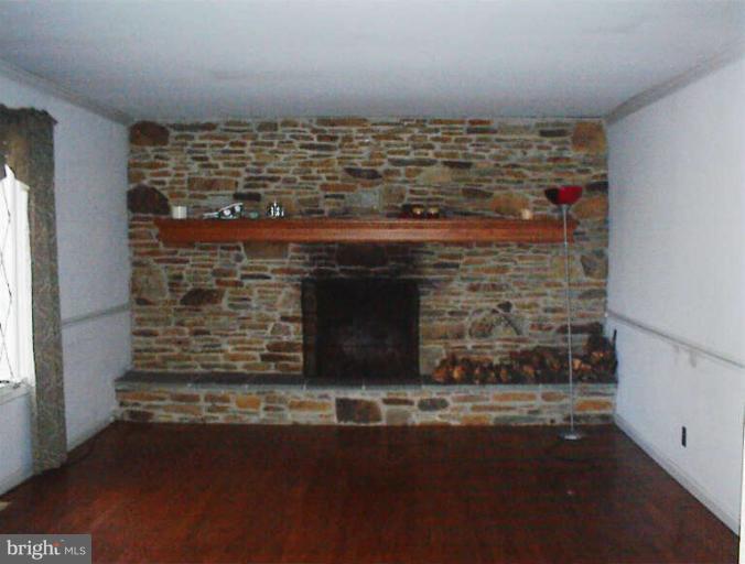 64 Blue Ball Village Road Elkton, MD 21921 - Photo 7 of 8 Living Room