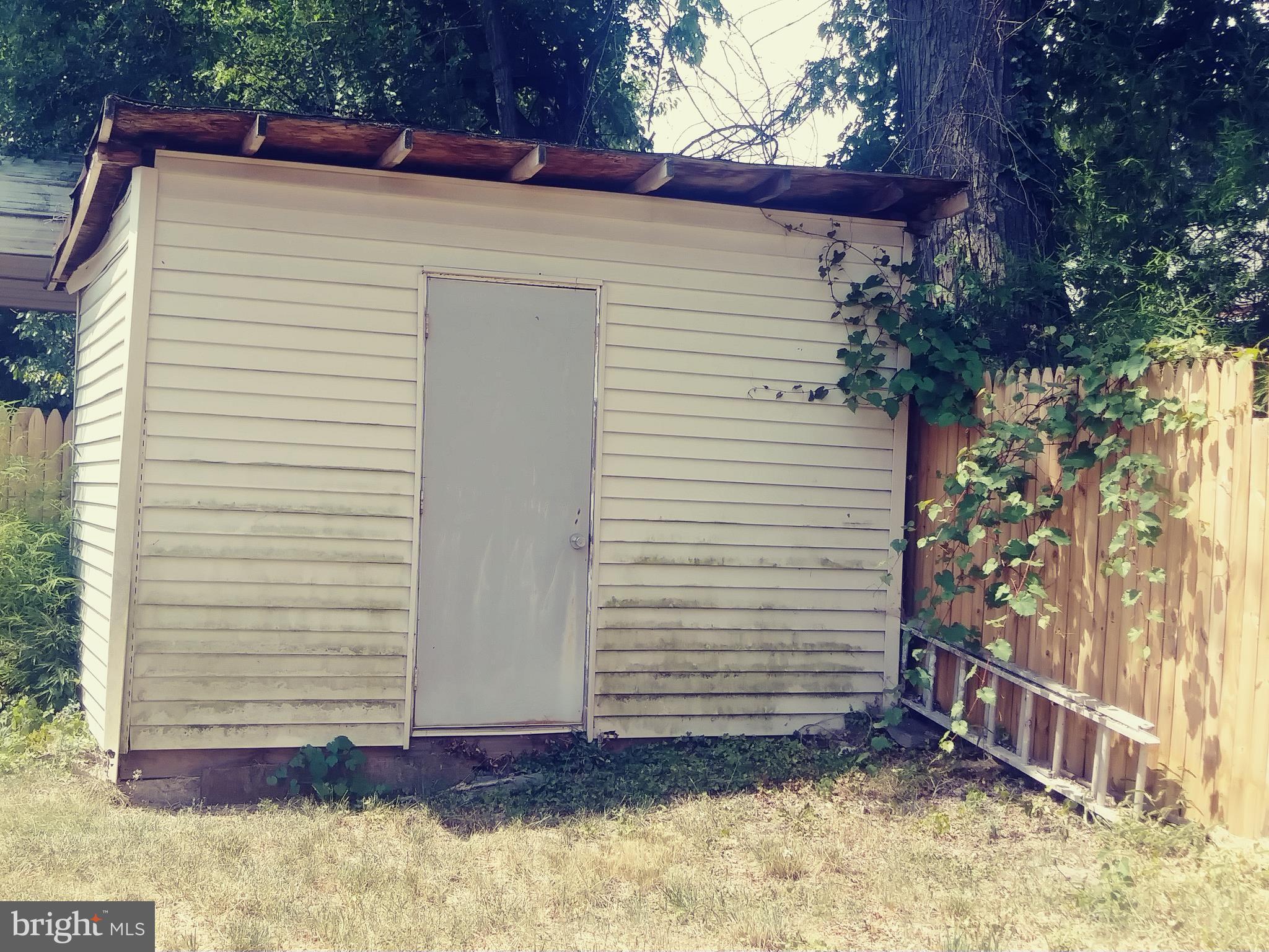 907 Brooke Road Capitol Heights, MD 20743 - Photo 27 of 27 Exterior (General) SHED