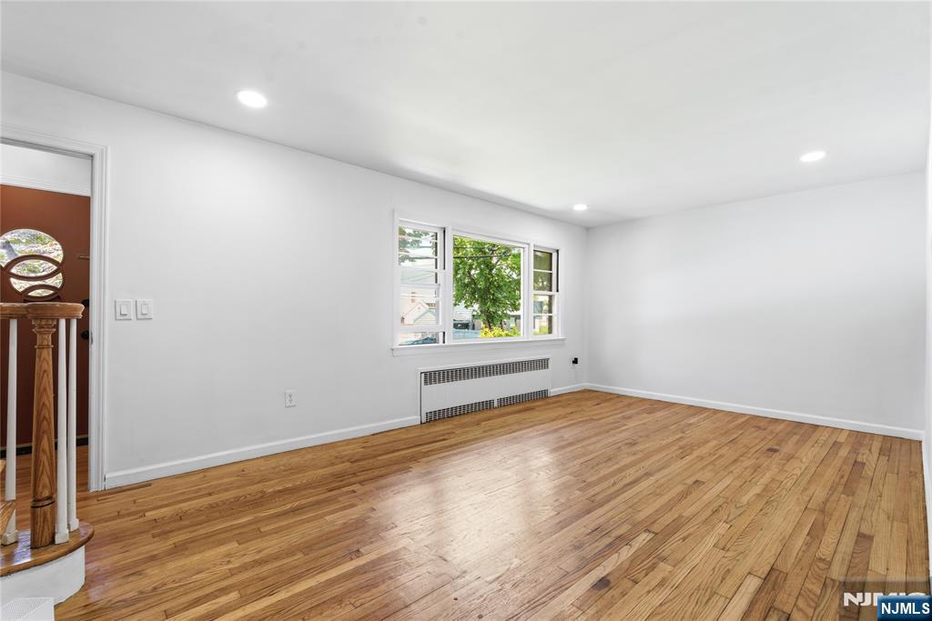 34 Rowland Avenue Hackensack, NJ 07601 - Photo 3 of 34