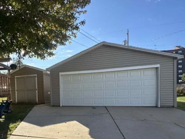 $192,500 | 405 West Cleveland Street, Spring Valley, IL 61362