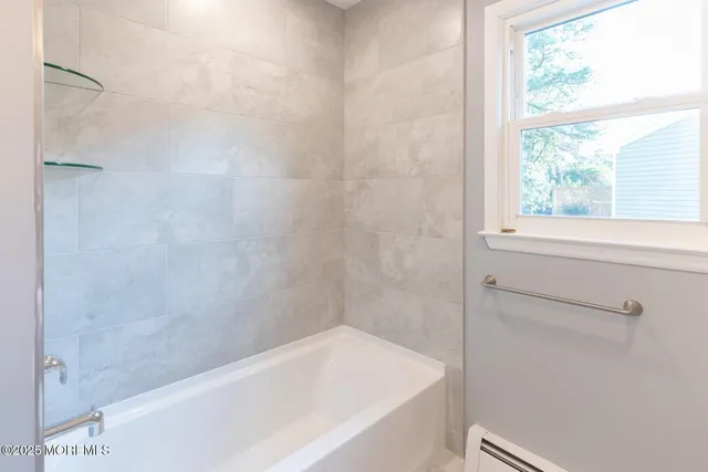 $429,000 | 23 Burlington Court, Toms River, NJ 08757