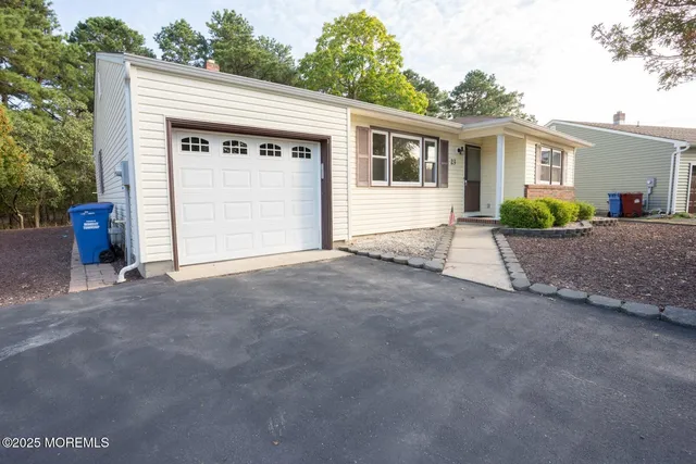 $429,000 | 23 Burlington Court, Toms River, NJ 08757