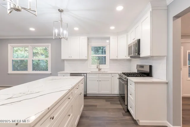 $429,000 | 23 Burlington Court, Toms River, NJ 08757