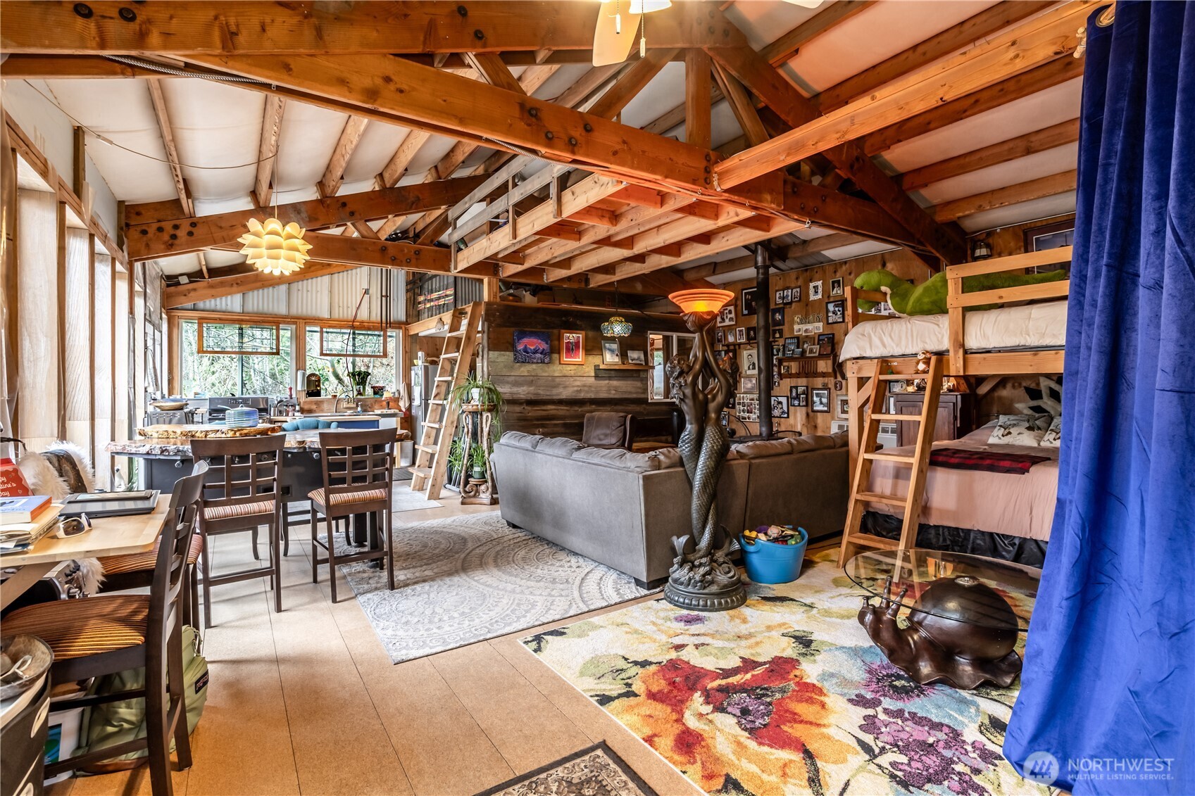 5450 Reese Hill Road Sumas, WA 98295 - Photo 22 of 33 a view of a chairs and tables in patio