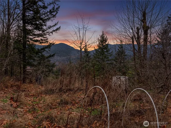 $424,700 | 5450 Reese Hill Road, Sumas, WA 98295