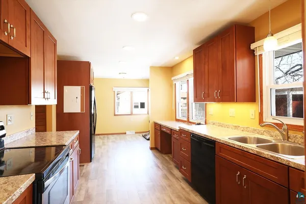 $224,500 | 811 7th Street North, Virginia, MN 55792