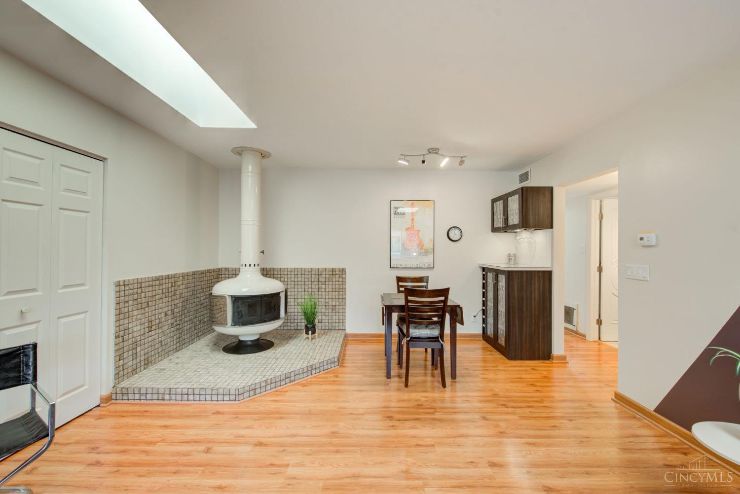 2270 Madison Road, Unit 4D Cincinnati, OH 45208 - Photo 10 of 30 Gallery Image 10