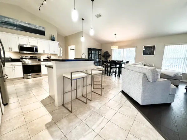 $2,900 | 174 Southwest Sea Lion Road, Port St. Lucie, FL 34953