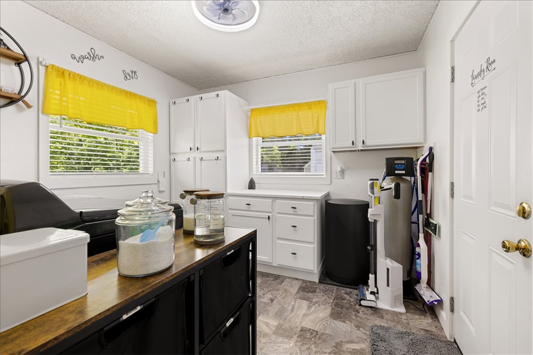 1610 Troy Road Springfield, OH 45504 - Photo 22 of 42