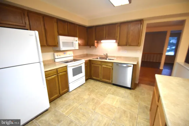 $2,100 | 106 Smithfield Court, Walkersville, MD 21793
