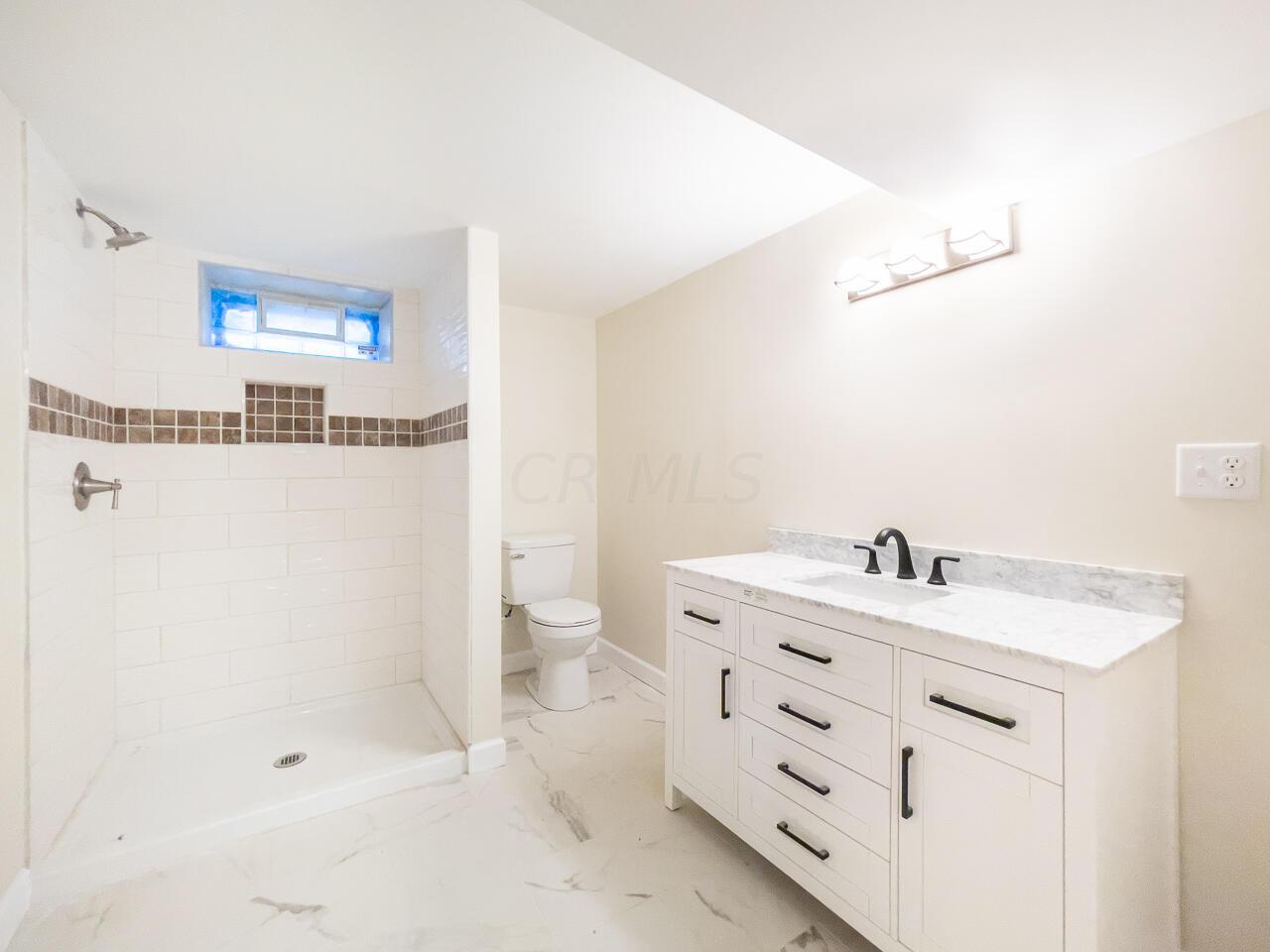 1325 Lockbourne Road Columbus, OH 43206 - Photo 24 of 24 Full Bath 3 in the Lower Level