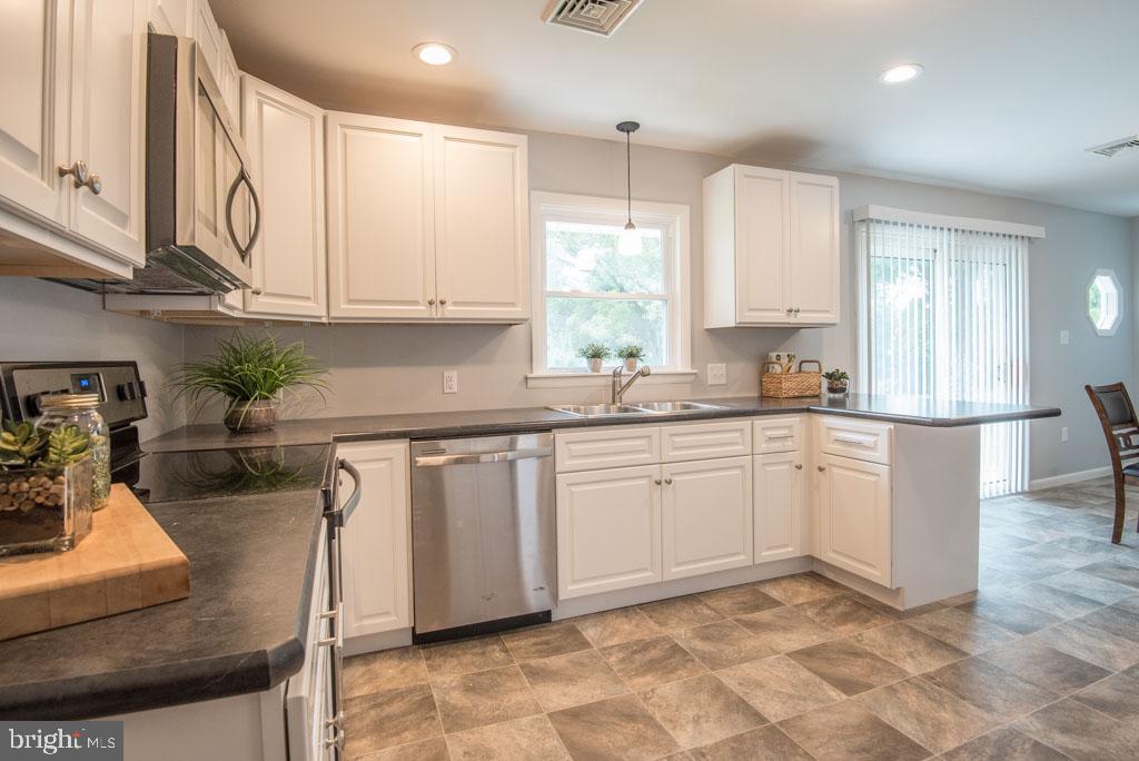1646 Ridgedale Drive Lancaster, PA 17601 - Photo 12 of 32 Gallery Image 12