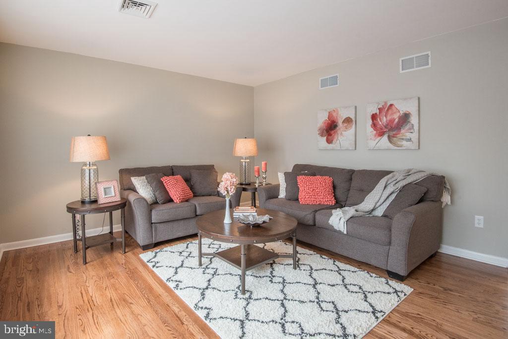 1646 Ridgedale Drive Lancaster, PA 17601 - Photo 6 of 32 Gallery Image 6