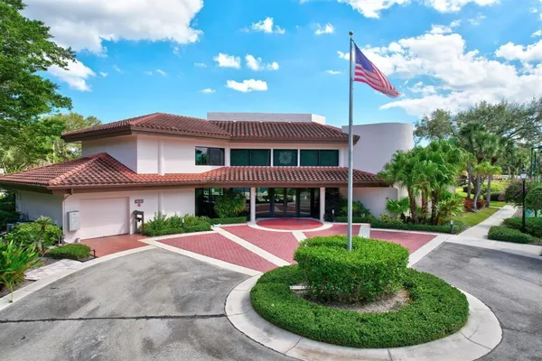 $209,900 | 6070 Southeast Martinique Drive, Unit 103, Stuart, FL 34997