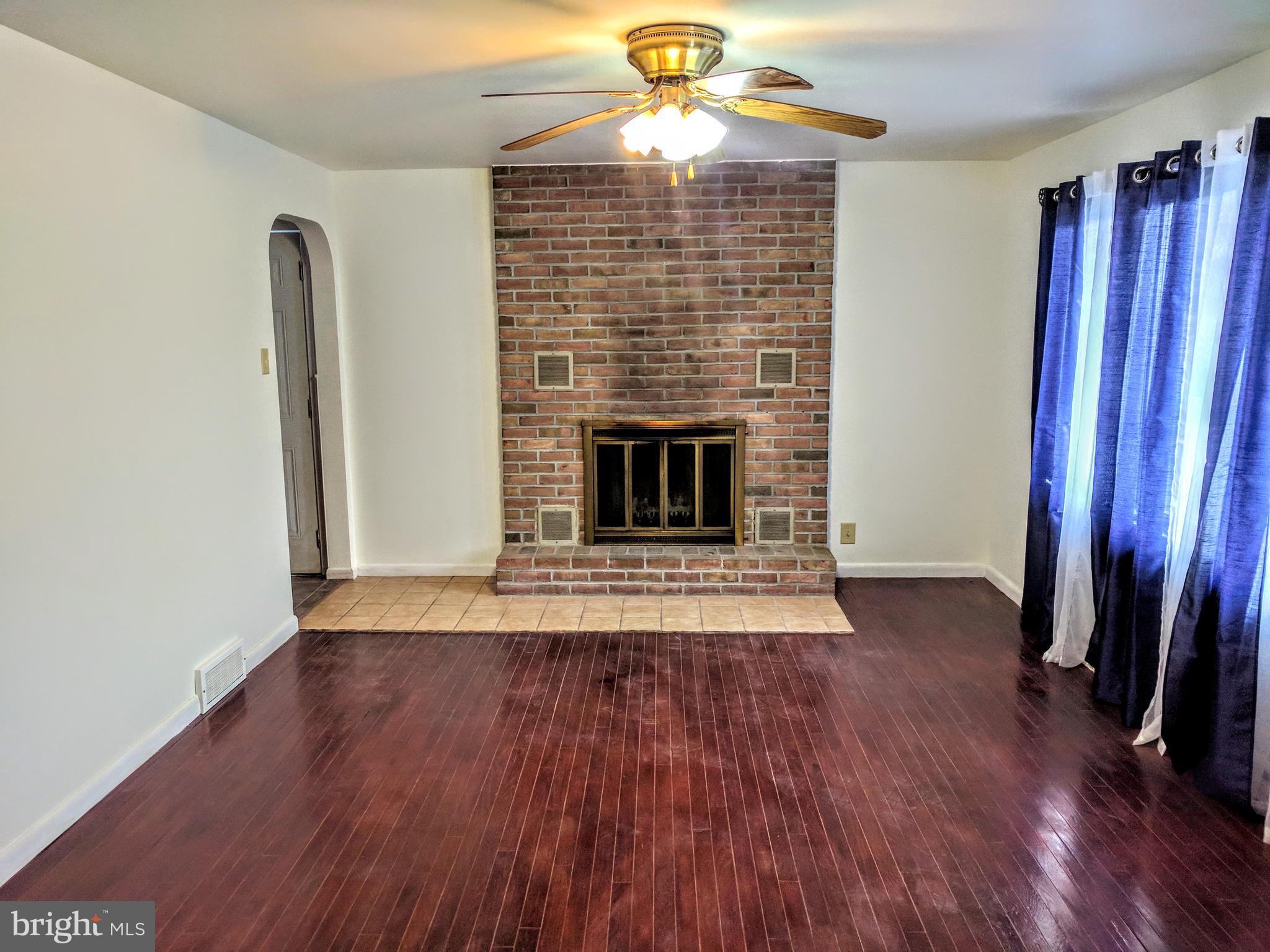1711 Reservoir Road Reading, PA 19604 - Photo 3 of 31
