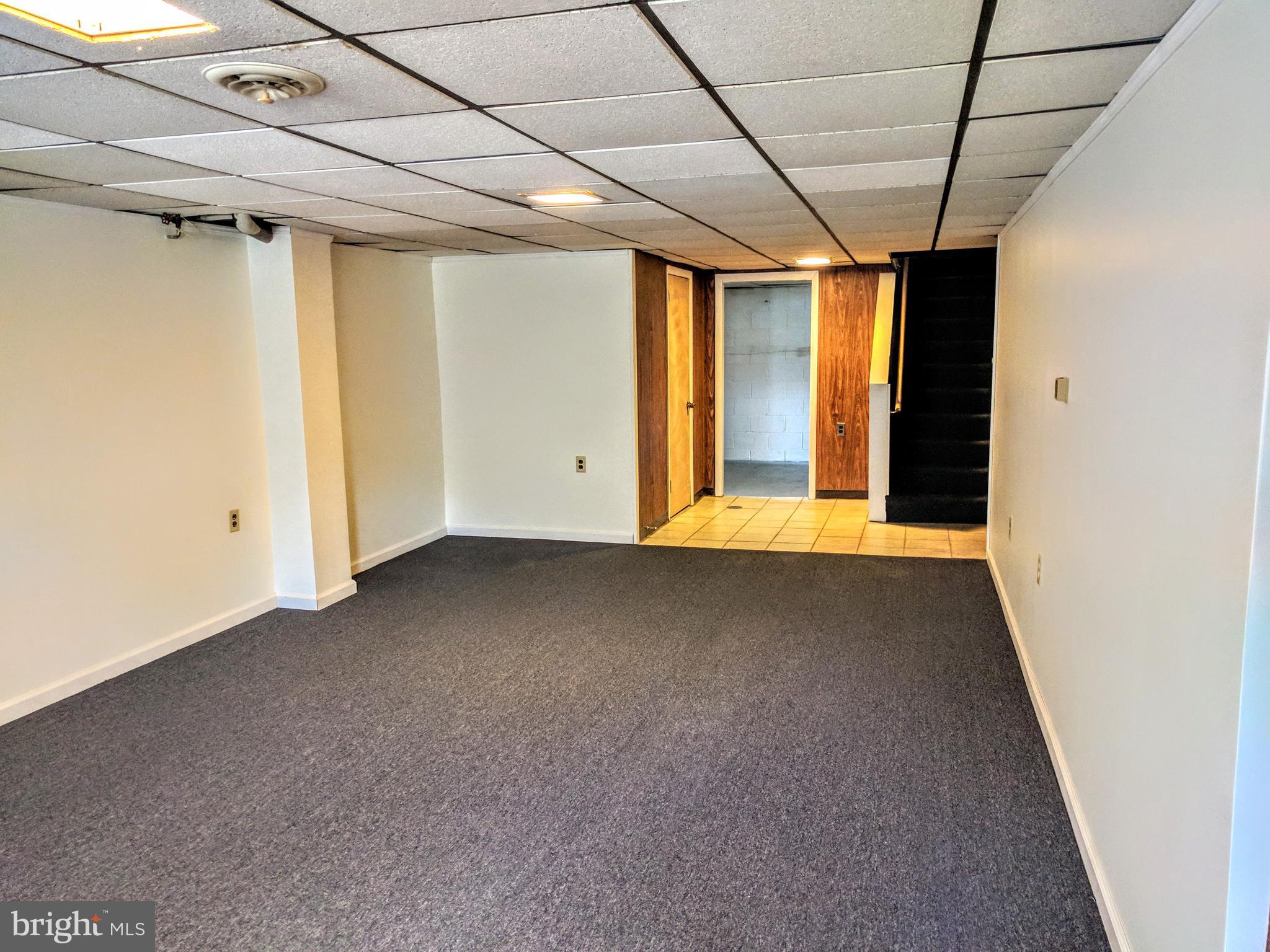 1711 Reservoir Road Reading, PA 19604 - Photo 23 of 31