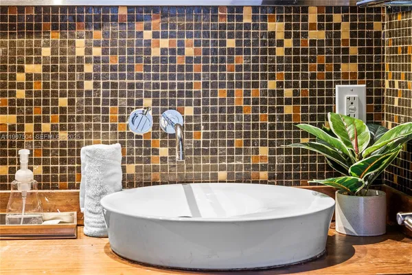 $45,000 | 1606 South Bayshore Drive, Miami, FL 33133