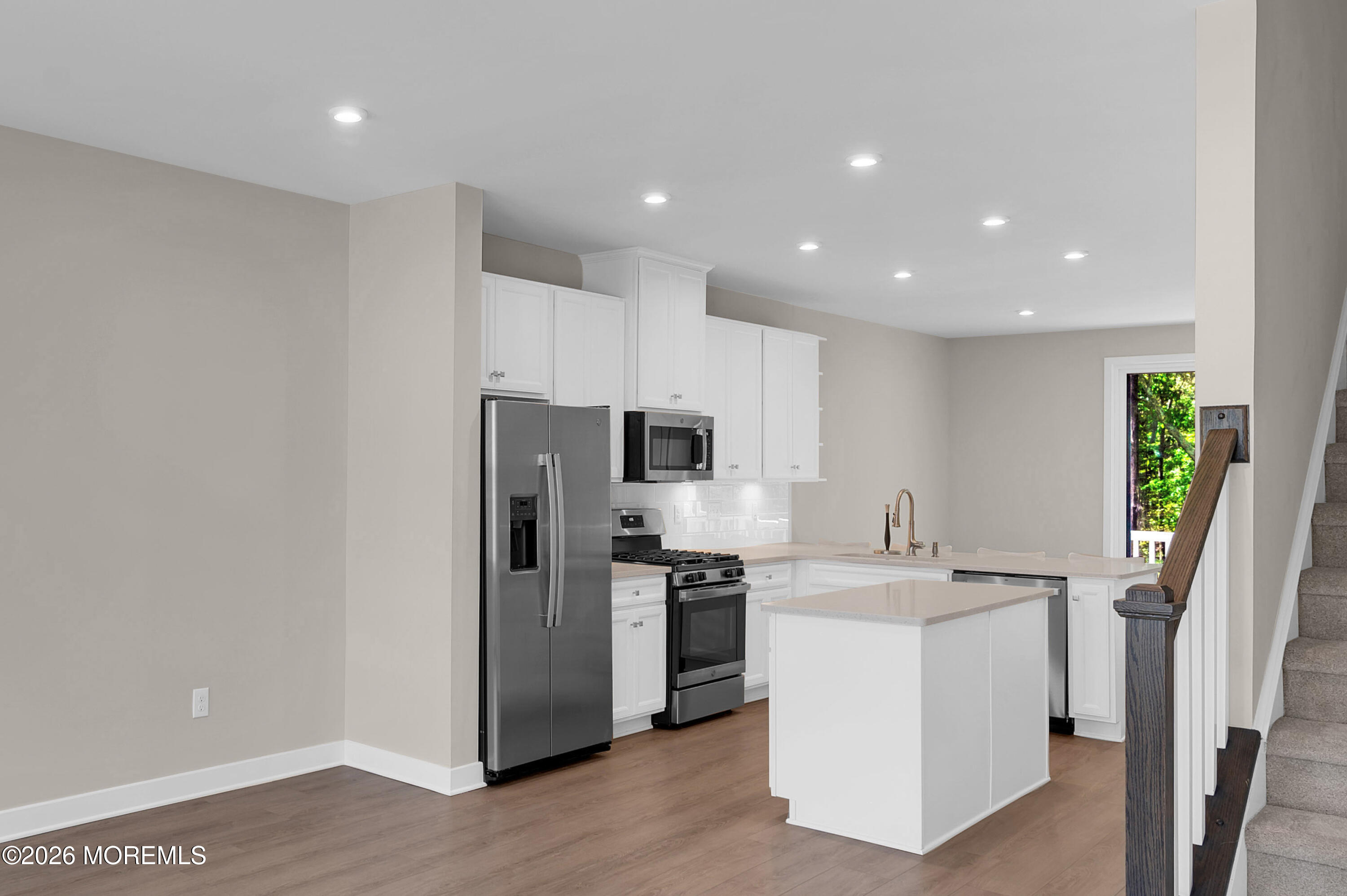 9 Halifax Road Bayville, NJ 08721 - Photo 19 of 43 Living 6-2