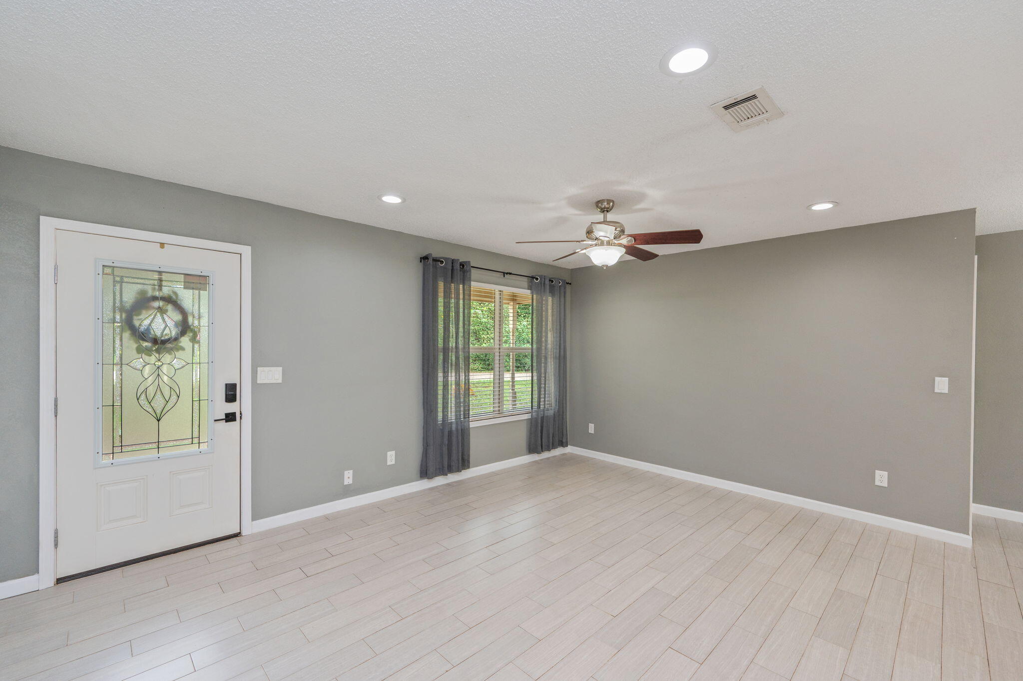 91 North Street DeFuniak Springs, FL 32433 - Photo 11 of 55 8