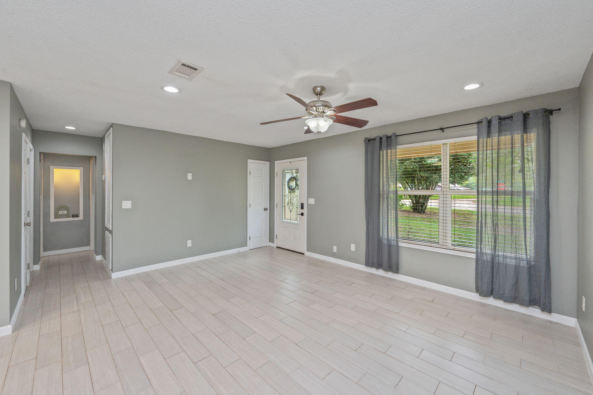 91 North Street DeFuniak Springs, FL 32433 - Photo 12 of 55 9