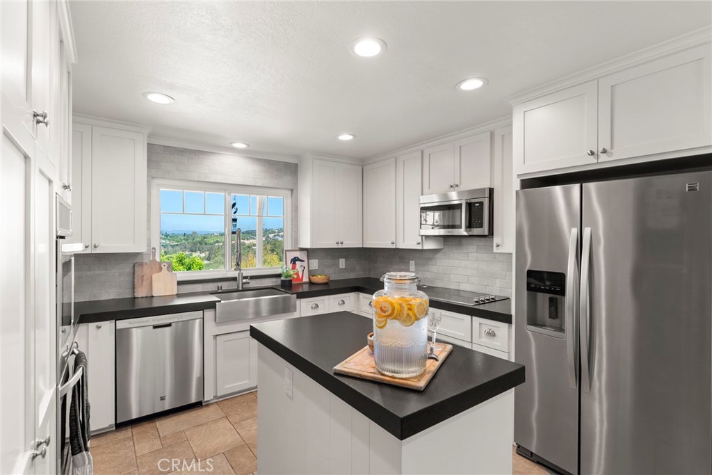 5012 Sleeping Indian Road Fallbrook, CA 92028 - Photo 16 of 59 Gallery Image 16