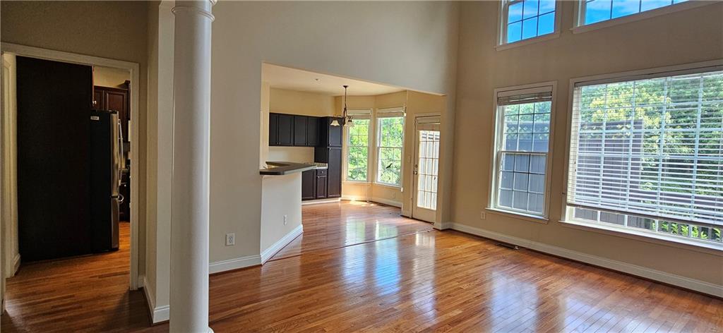 647 Maple Grove Way Marietta, GA 30066 - Photo 7 of 37