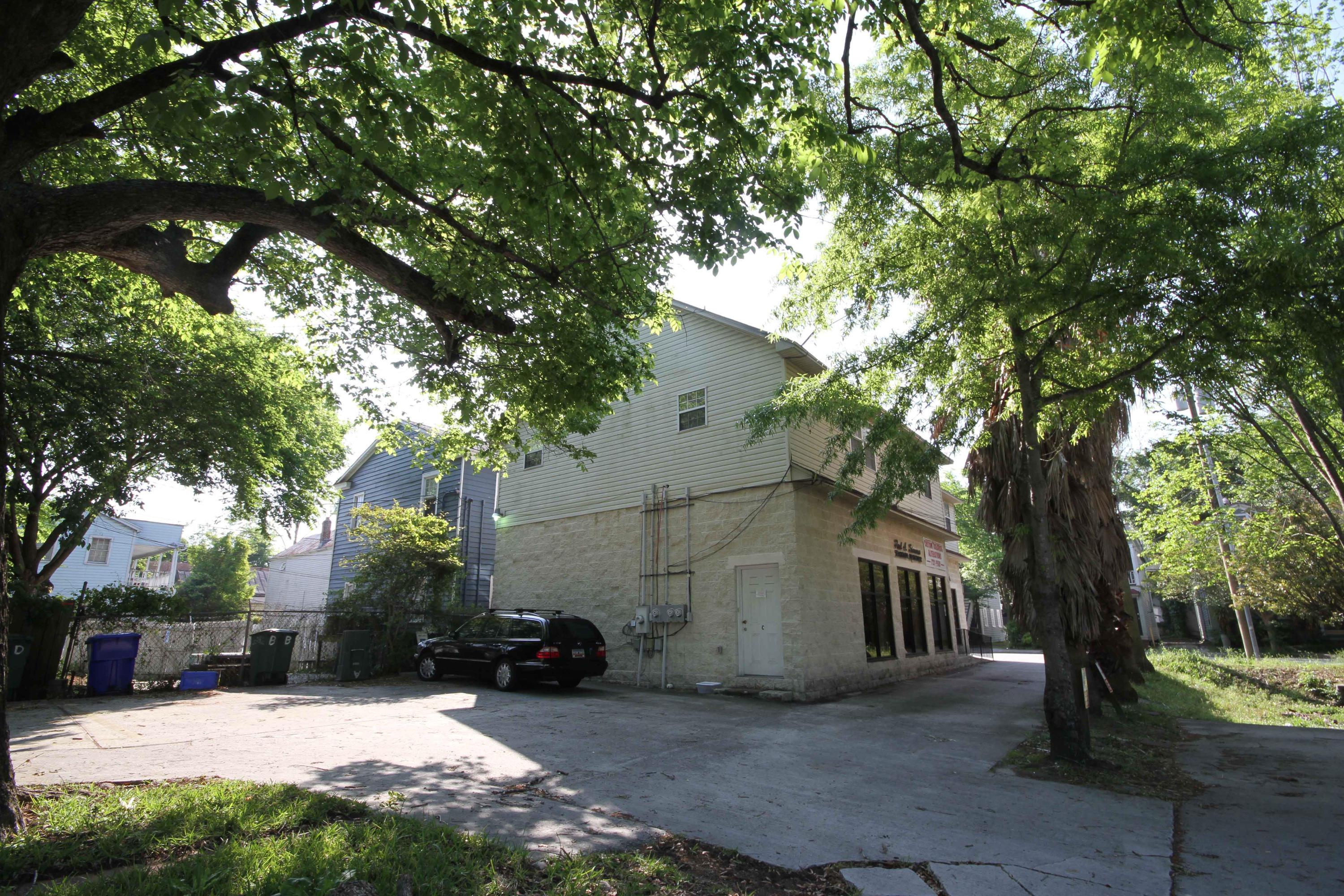 148 Line Street Charleston, SC 29403 - Photo 2 of 10 s_exteriorrear