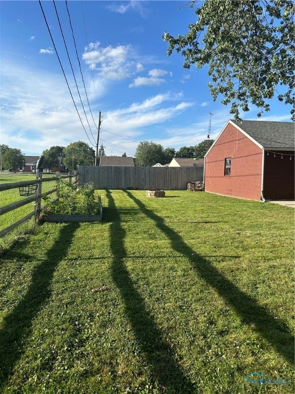 848 Athens Road Oregon, OH 43616 - Photo 24 of 41 Lots of room for the swing set