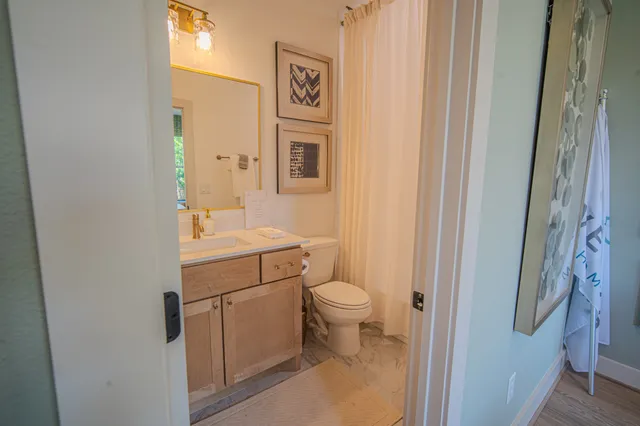 $689,999 | 1720 Sedola Lane, Houston, TX 77055