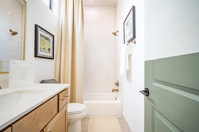 $689,999 | 1720 Sedola Lane, Houston, TX 77055