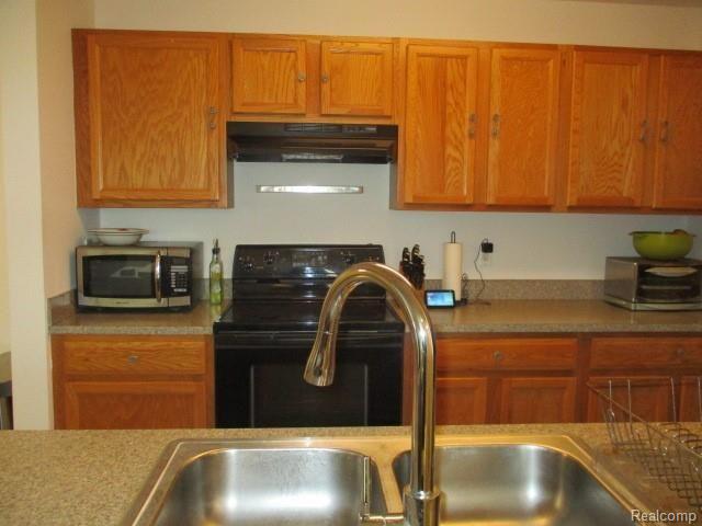 11778 Farmington Road Livonia, MI 48150 - Photo 23 of 55 IMG_0236.JPG