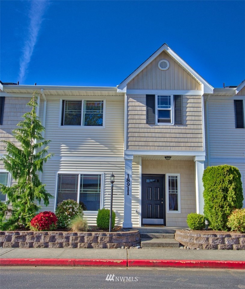 18911 108th Lane Southeast Renton, WA 98055 - Photo 1 of 14
