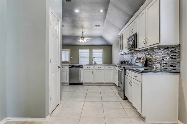 $2,195 | 3611 Redwood Circle, Melissa, TX 75454