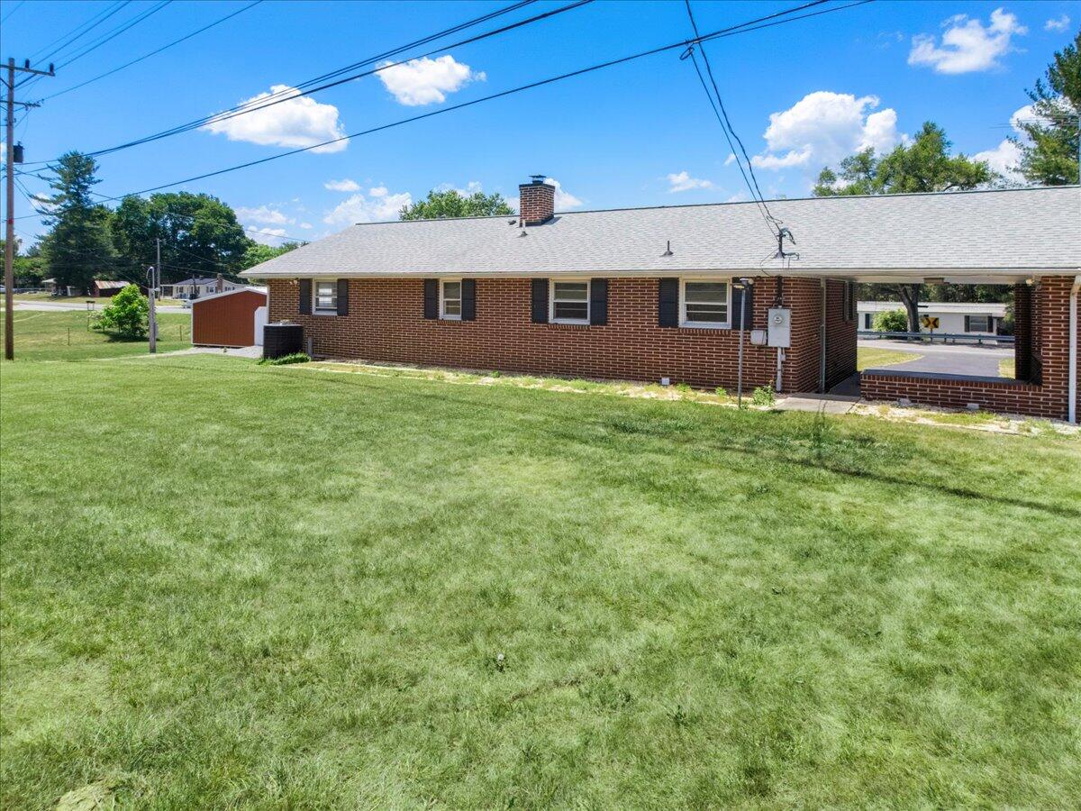5662 Old Rte 11 Dublin, VA 24084 - Photo 17 of 71 17-DJI_20260617134754_0013_D