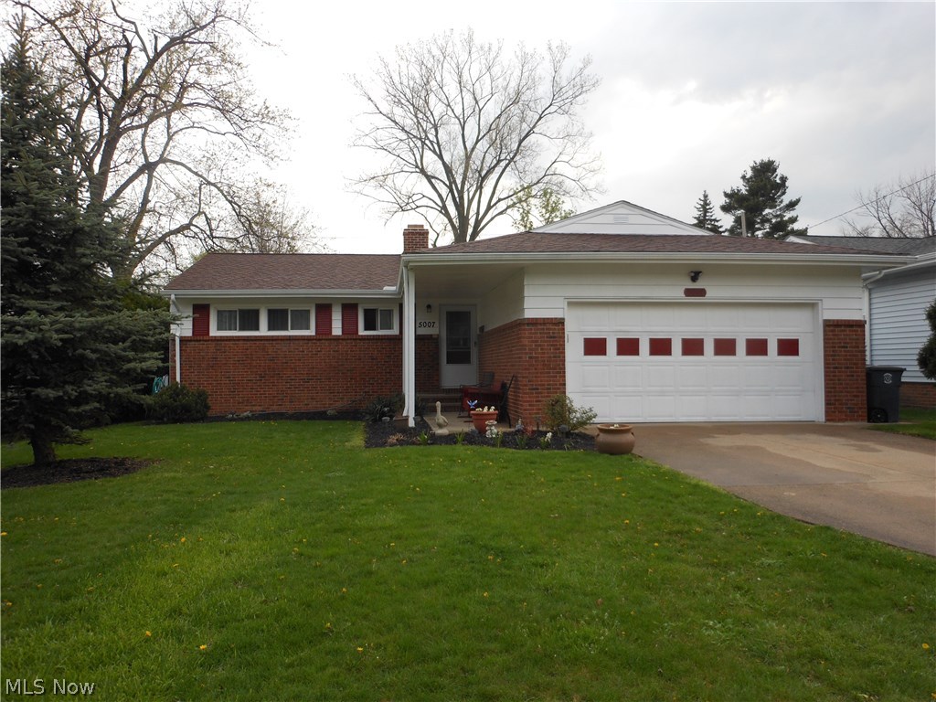 5007 South Sedgewick Road Cleveland, OH 44124 - Photo 1 of 25 Gallery Image 1