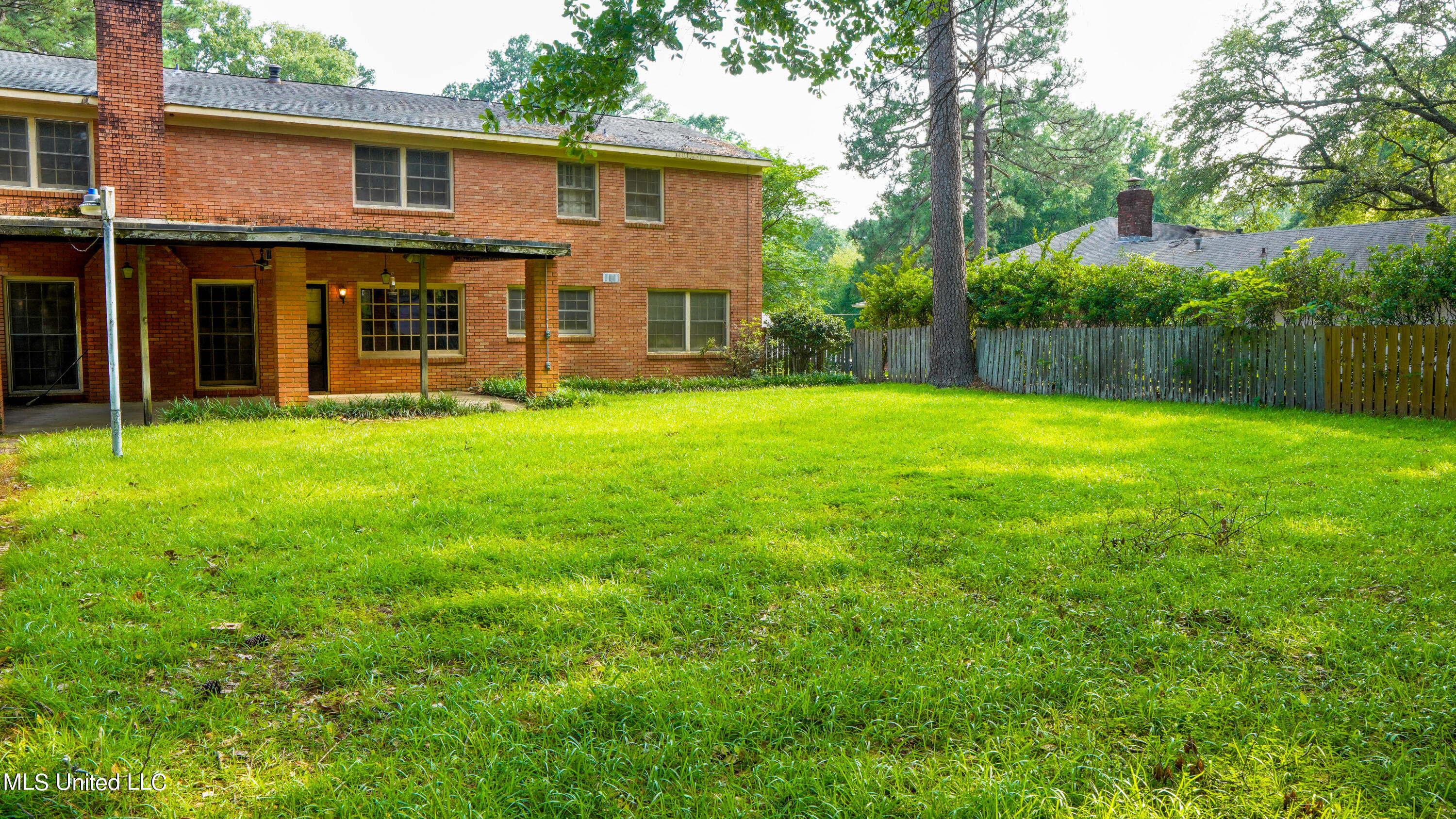 5348 Briarfield Road Jackson, MS 39211 - Photo 50 of 54 A7400564-HDR-2