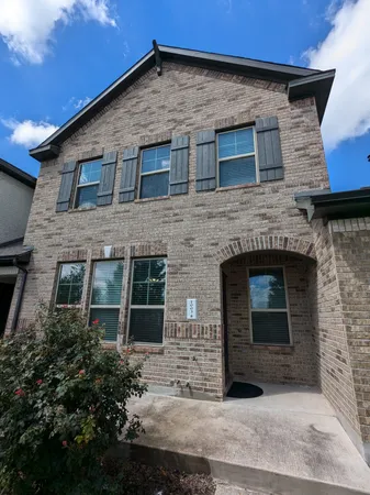 $2,100 | 7220 Wyoming Springs Drive, Unit 1003, Round Rock, TX 78681
