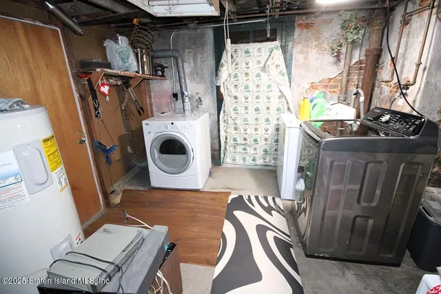 $850,000 | 233 Fisher Avenue | Tottenville