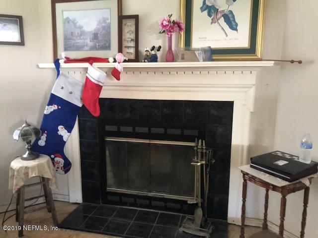 107 Georgetown Shortcut Road Crescent City, FL 32112 - Photo 8 of 41 Fireplace