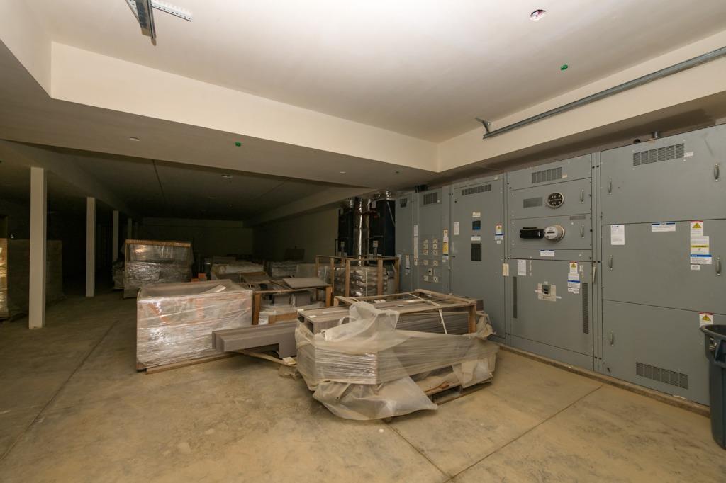 12685 Willow Bluff Clovis, CA 93619 - Photo 61 of 70 Massive power bank located at garage level