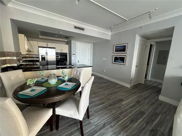 $3,500 | 1350 Main Street, Unit 709, Sarasota, FL 34236