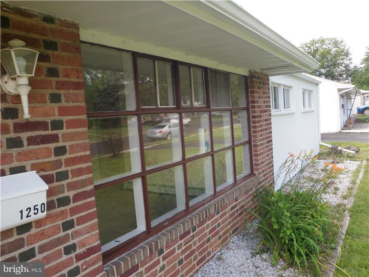 1250 Thomson Road Abington, PA 19001 - Photo 2 of 6 Gallery Image 2
