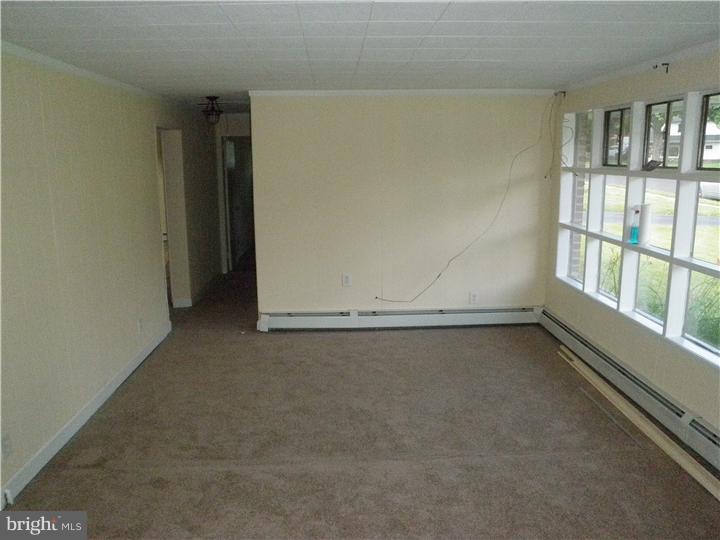 1250 Thomson Road Abington, PA 19001 - Photo 3 of 6 Gallery Image 3