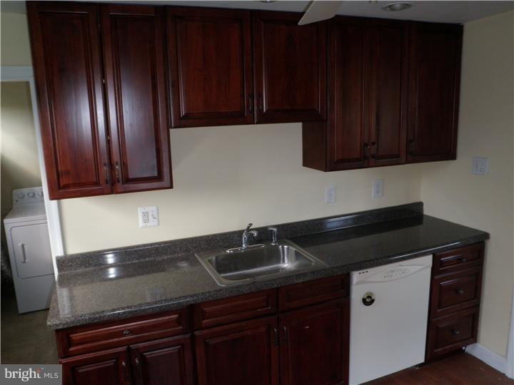 1250 Thomson Road Abington, PA 19001 - Photo 4 of 6 Gallery Image 4