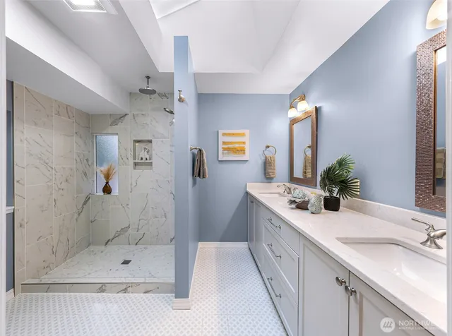 $1,699,950 | 16828 Northeast 18th Street, Bellevue, WA 98008